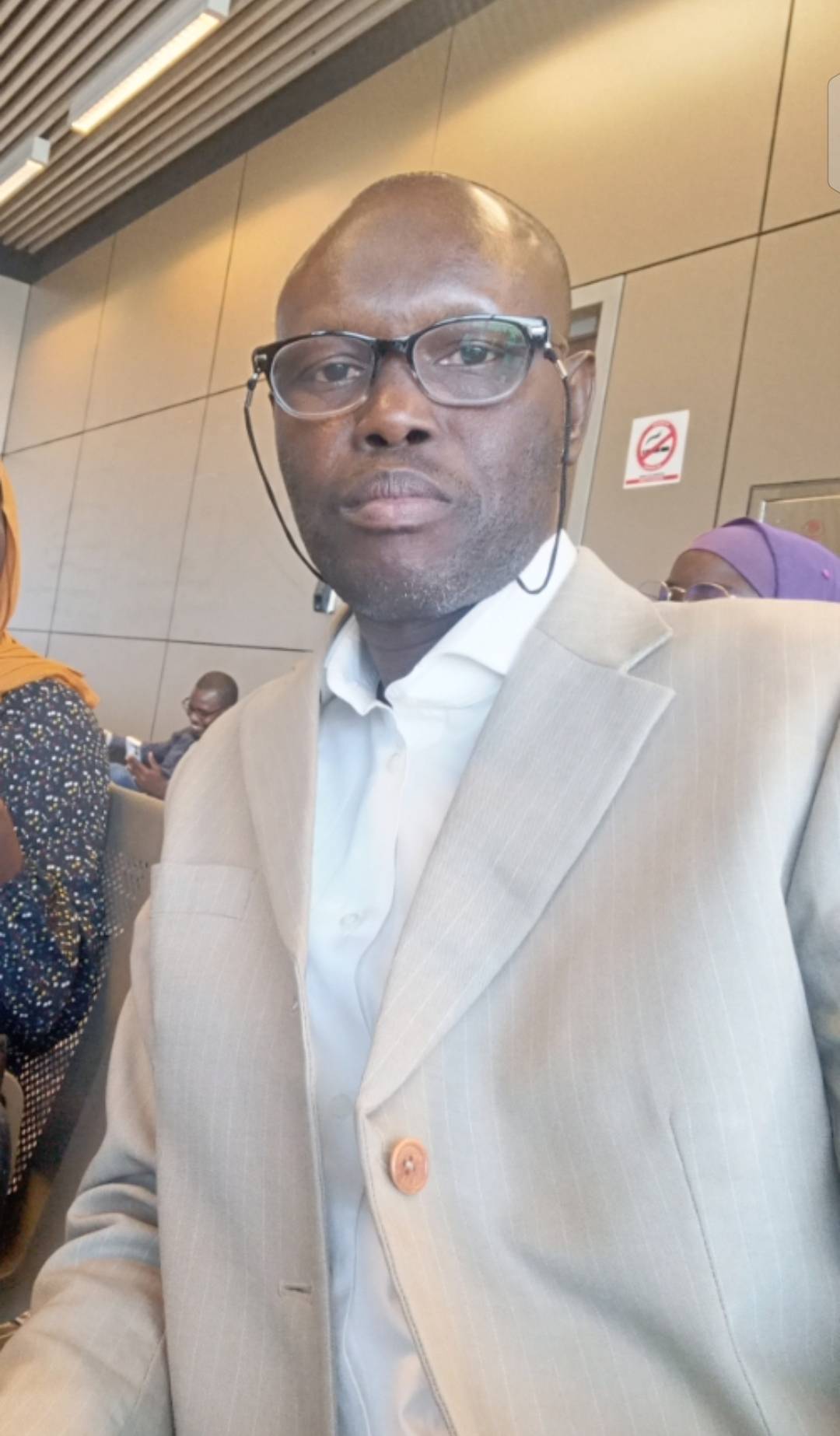 Portrait d'Ousmane Faye, vice-président adjoint de la commission communication